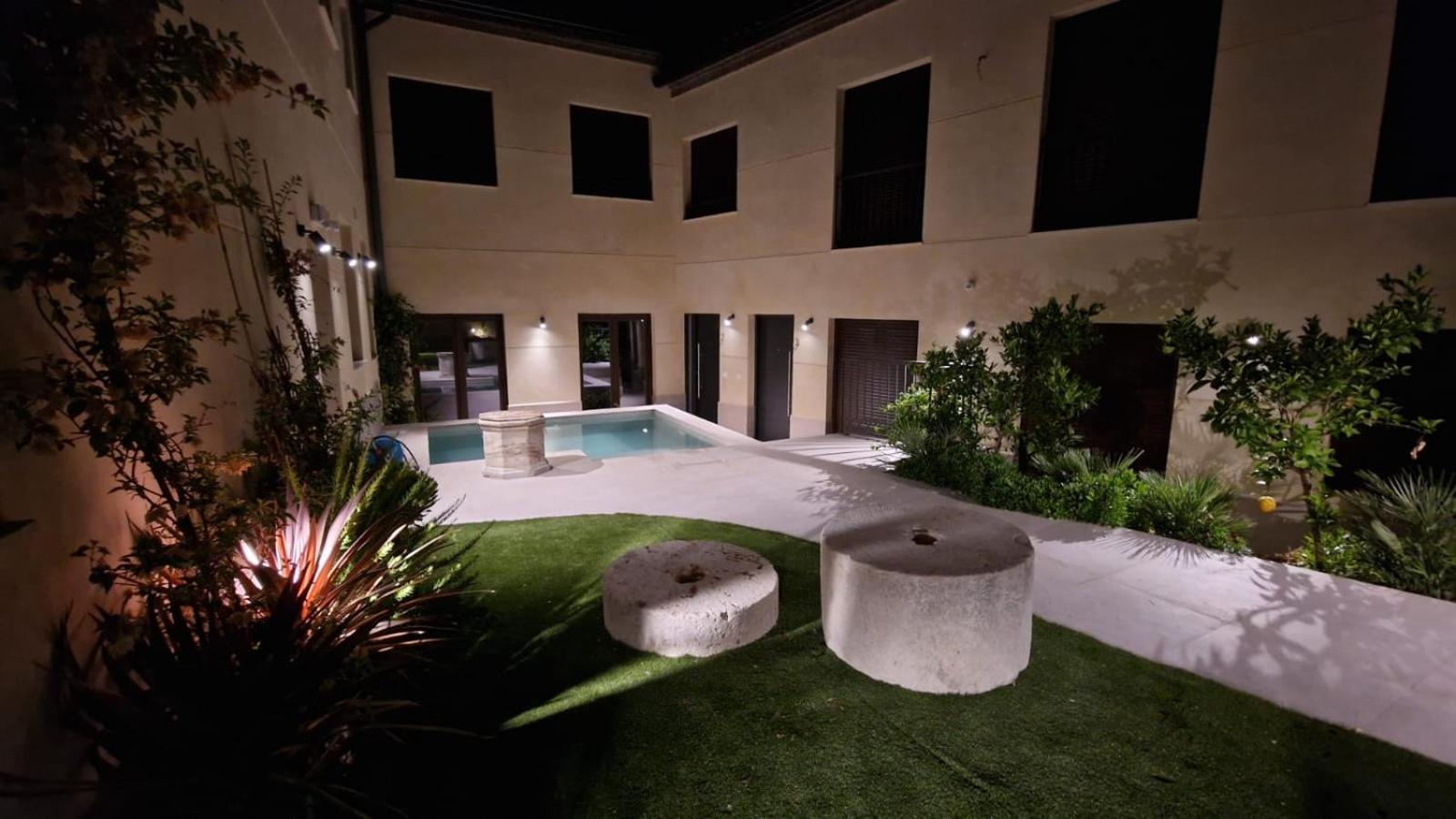Apartamento En Toledo Bagu Apartment Exterior foto