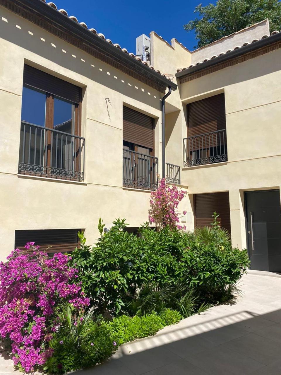 Apartamento En Toledo Bagu Apartment Exterior foto